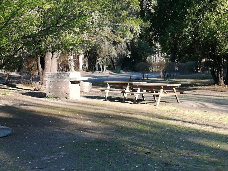 Fotografía 2 de Camping la Isla (Fundo El Toyo) en Cajon del Maipo, Metropolitana