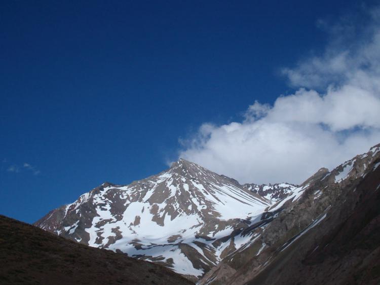 Cerro Puntiagudo en Cajon del Maipo, Metropolitana