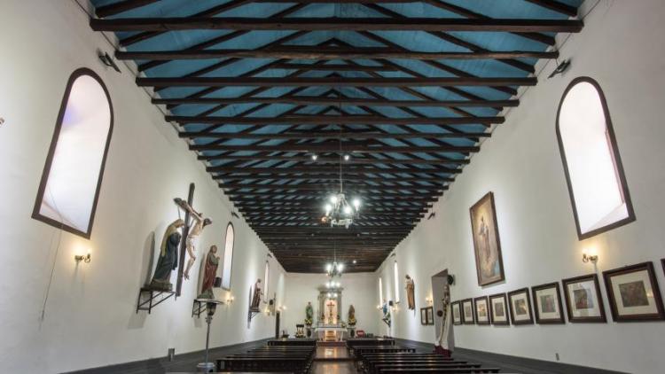 Fotografía 2 de Iglesia y Casa Parroquial de San José de Maipo en Cajon del Maipo, Metropolitana