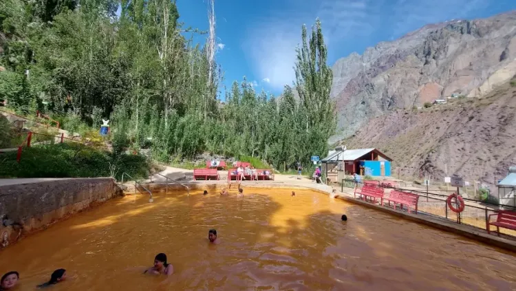 Fotografía 13 de Baños Morales, Cajón del Maipo en Cajon del Maipo, Metropolitana