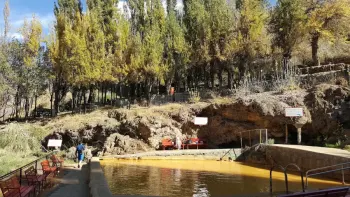 Baños Morales, Cajón del Maipo
